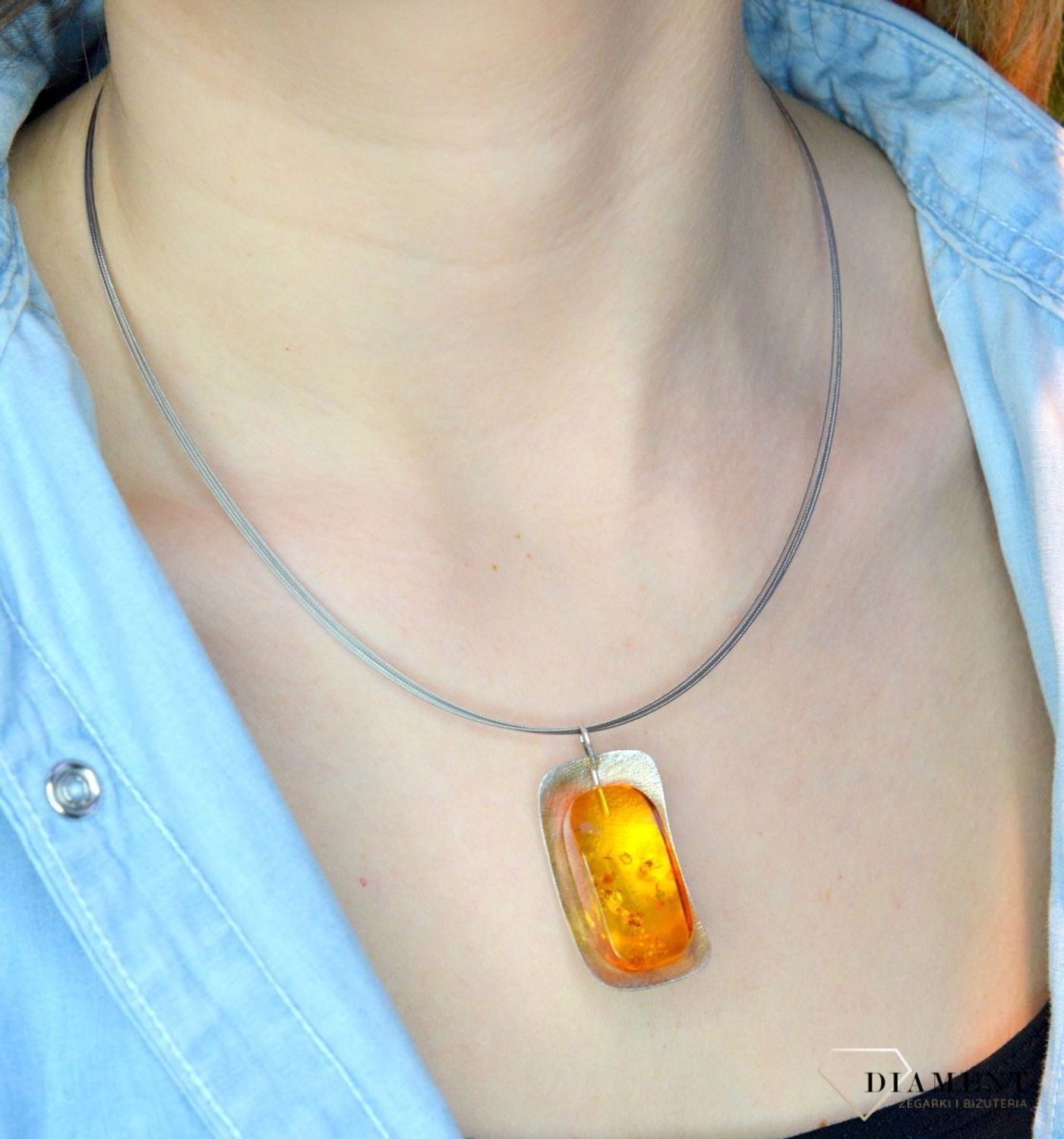Srebrny naszyjnik damski z bursztynem 'Efektowny bursztyn' WŁ-BUR06-202.jpg