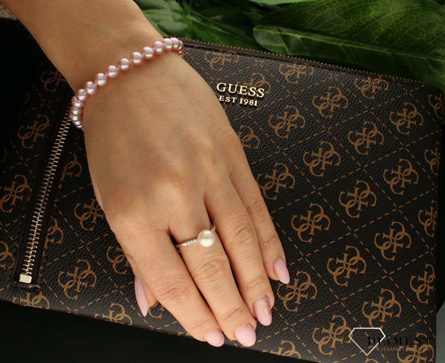 Bransoletka damska z perła słodkowodna w jasnym, różowym odcieniu WŁ-LAN.WG.031.jpg