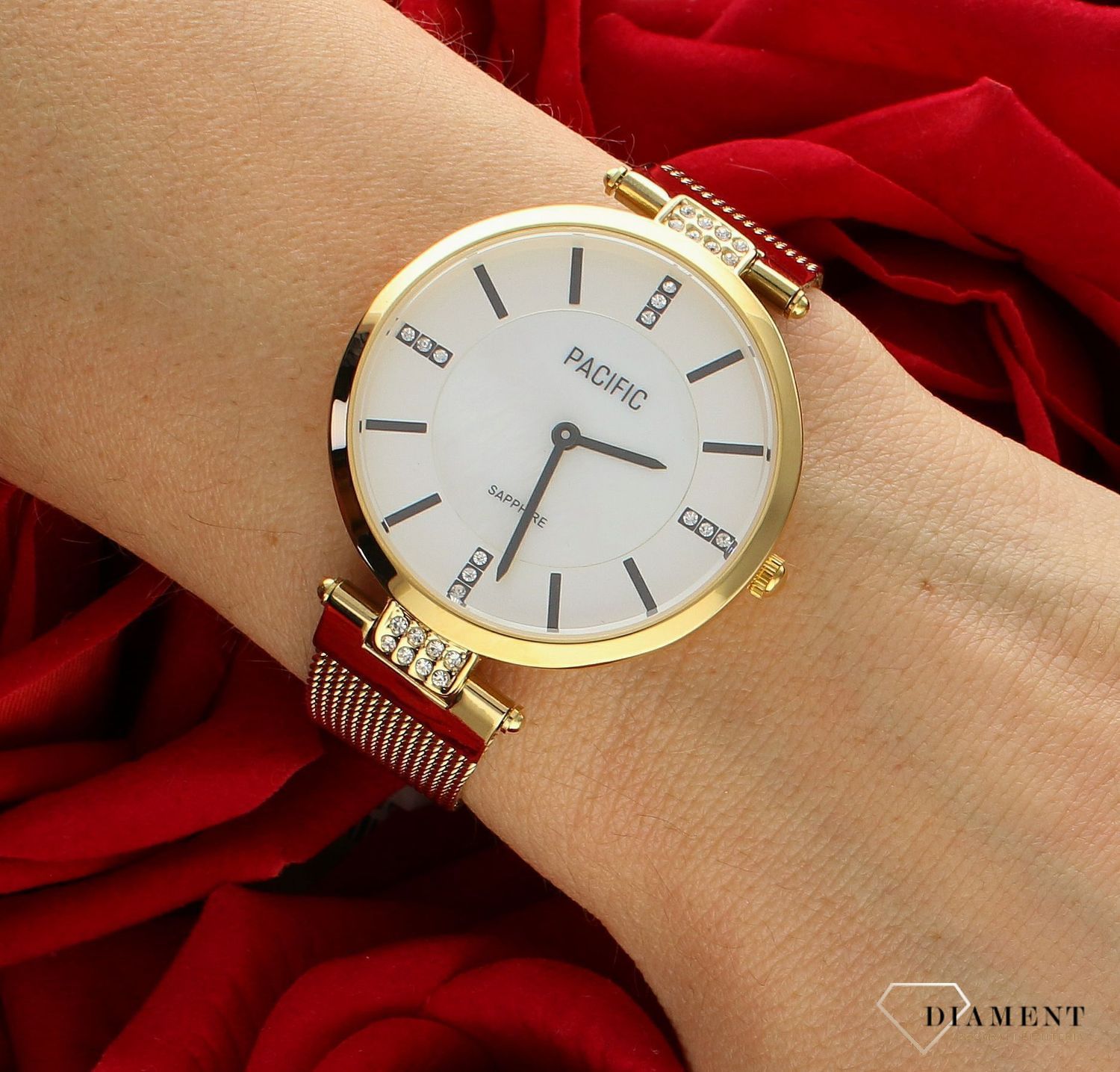 Damski zegarek Pacific Sapphire X6184-02 perłowa tarcz.  Kup Damski Zegarek Kwarcowy w Zegarki-diament.pl Pacific wodoszczelność 30m = WR30 ☝ taniej - Najwięcej ofert w jednym miejscu. Grawer gratis. Szkło szafirowe..jpg
