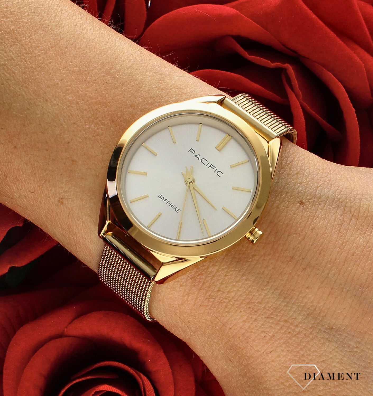 Damski zegarek Pacific Sapphire X6224-02 złoty mesh. Kup Damski Zegarek Kwarcowy w Zegarki-diament.pl Pacific wodoszczelność 30m = WR30 ☝ taniej - Najwięcej ofert w jednym miejscu. Grawer gratis. Szkło szafirowe..jpg