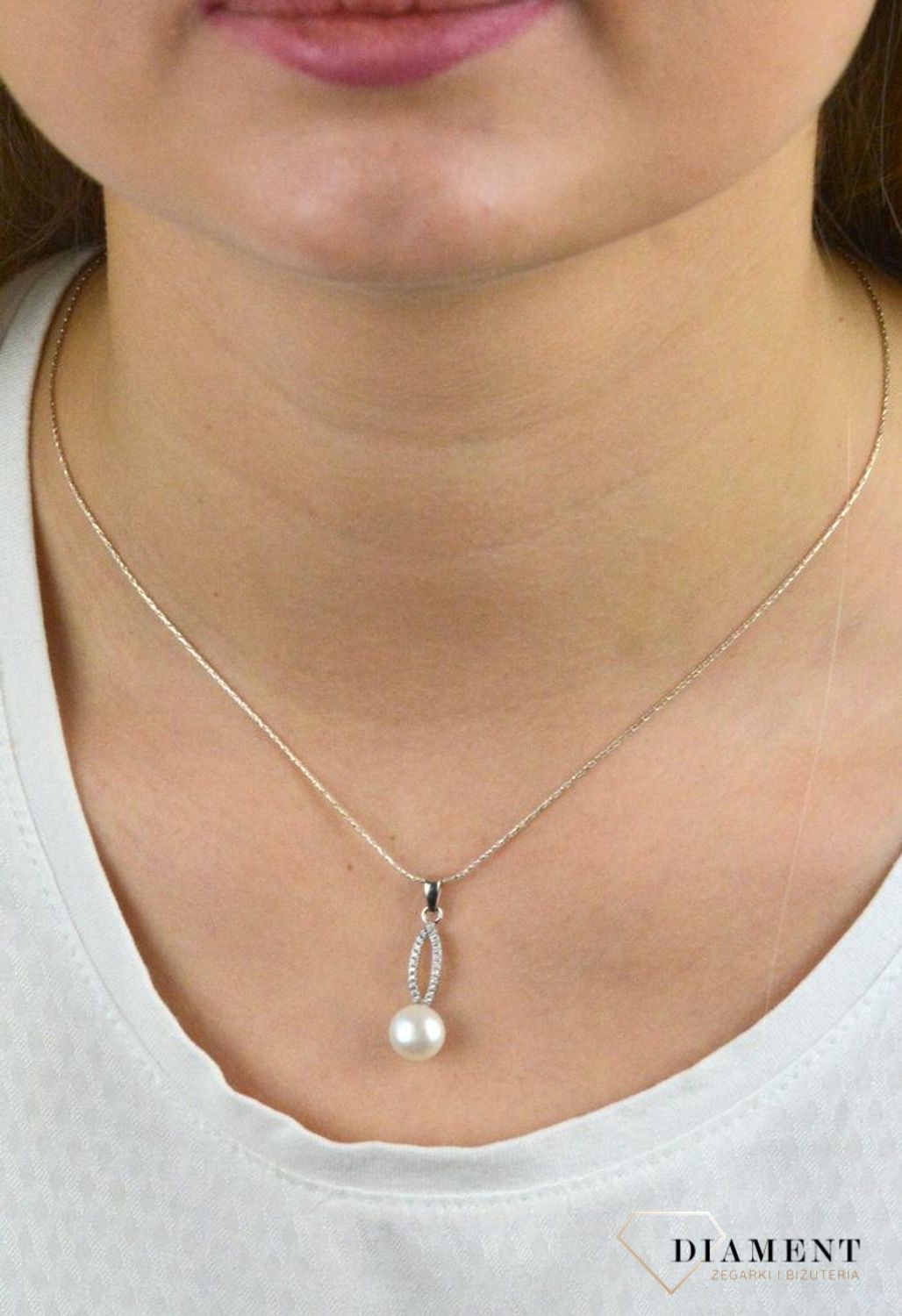 Srebrna zawieszka 925 z perełką ZVI14031.jpg