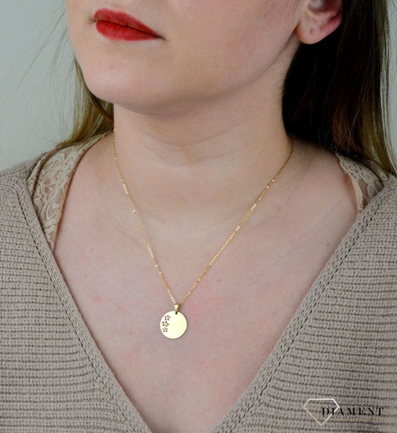 Złota zawieszka 585 gładkie kółko z ażurowymi kwiatkami ZA4821.jpg