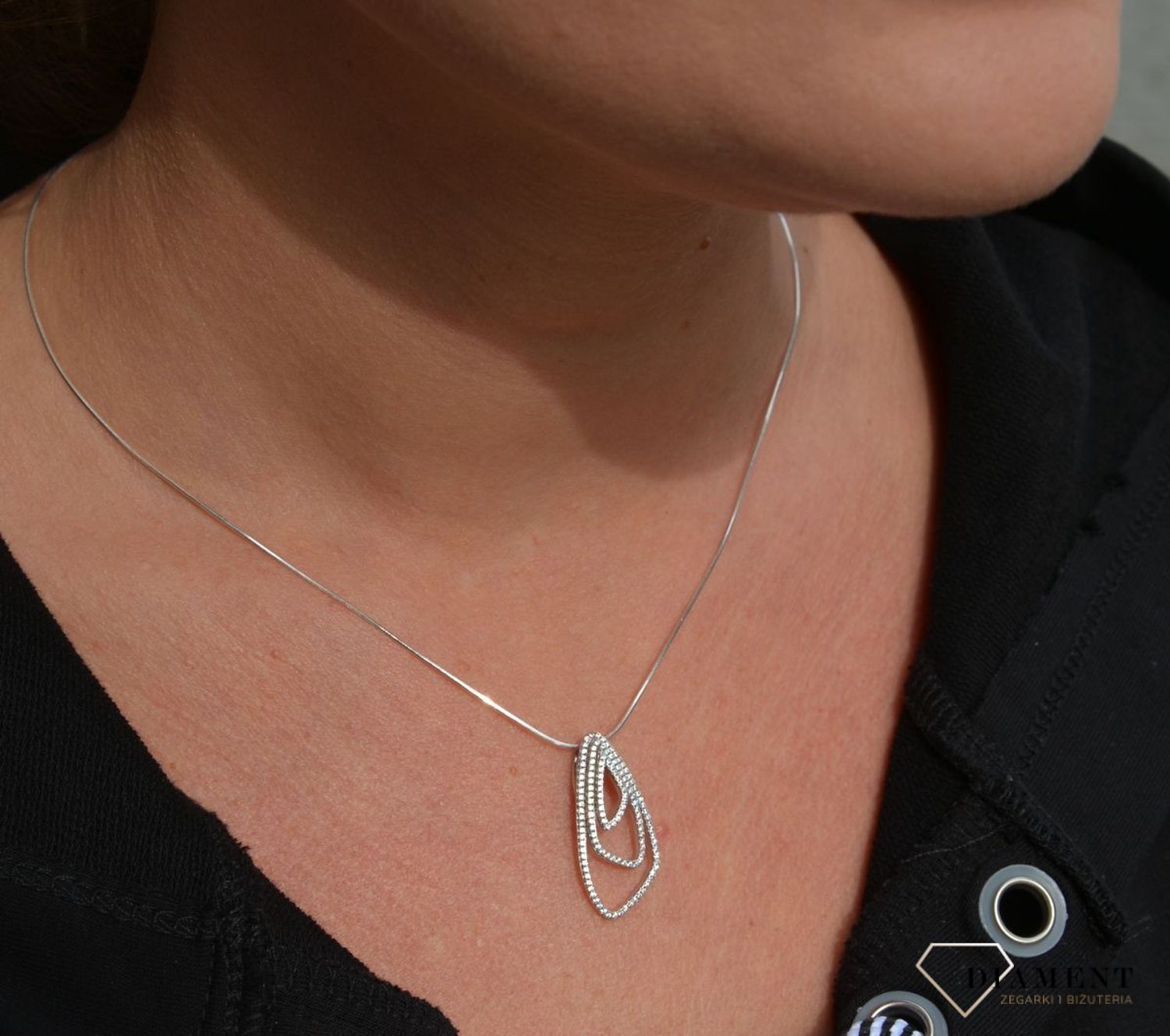 Zawieszka srebrna cyrkonie ZAW-000000-619-925.jpg