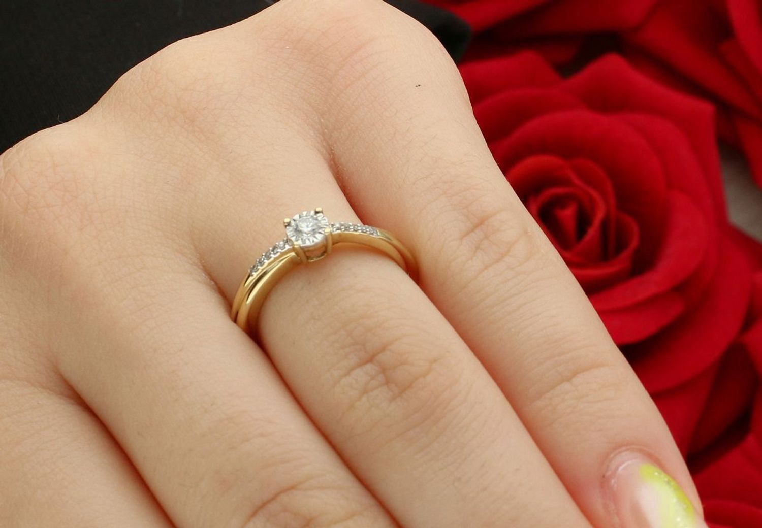 Złoty pierścionek z diamentami Zakochany Blask 585  11 brylantów  Rozmiar 11.jpg