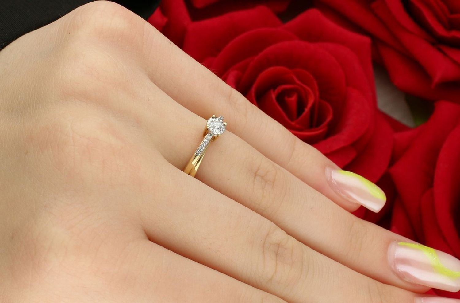 Złoty pierścionek z diamentami Zakochany Blask 585  11 brylantów  Rozmiar 11.jpg