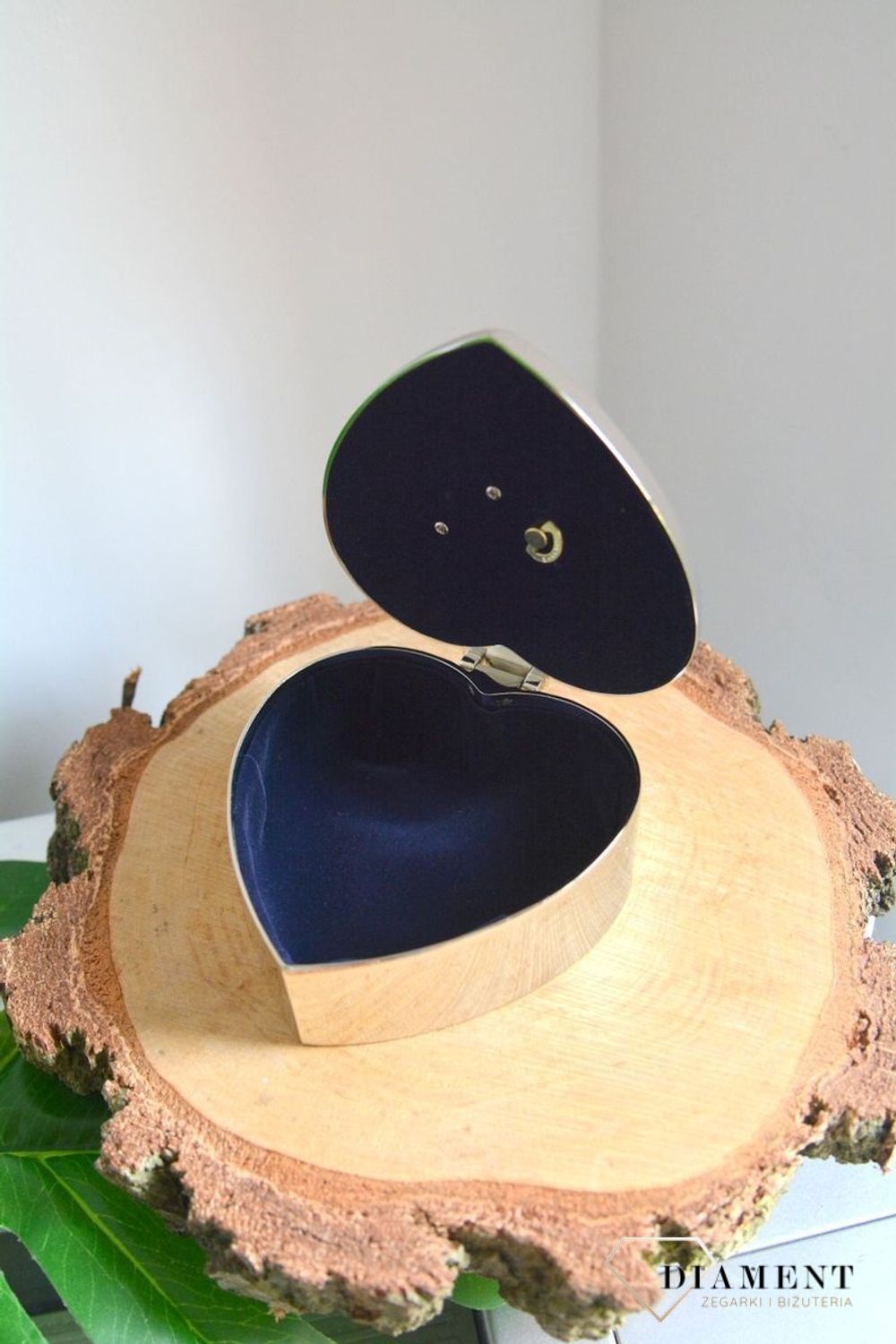 Posrebrzana szkatułka  z pozytywką serduszko ZV6037361. Szkatułka na prezent. na chrzciny, urodziny, narodziny dziecka. Posrebrzana szkatułka serduszko..jpg