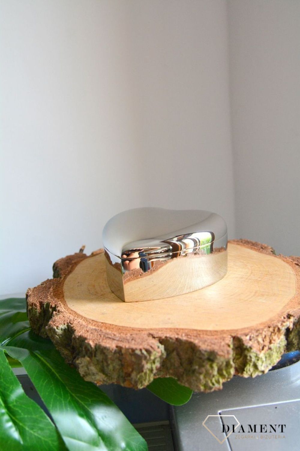 Posrebrzana szkatułka  z pozytywką serduszko ZV6037361. Szkatułka na prezent. na chrzciny, urodziny, narodziny dziecka. Posrebrzana szkatułka serduszko..jpg