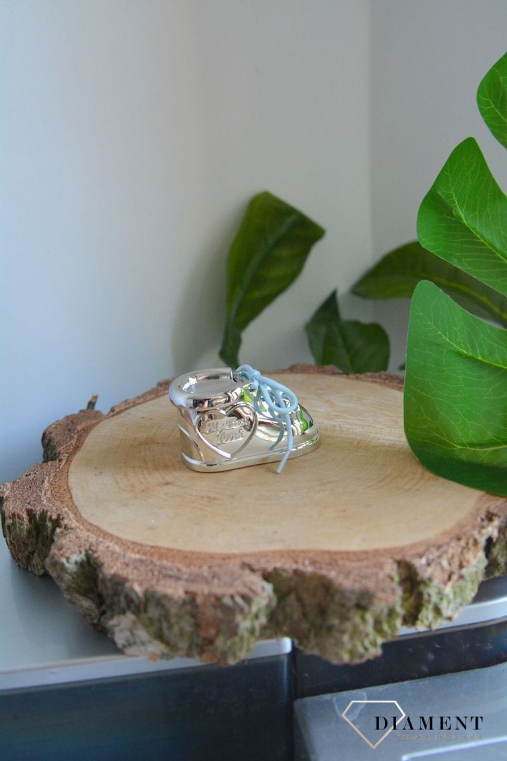 Zestaw bucików na ząbek i pukiel dla dziecka ZV7276261. Prezent na narodziny dziecka. Pudełko na pierwszy ząbek..jpg