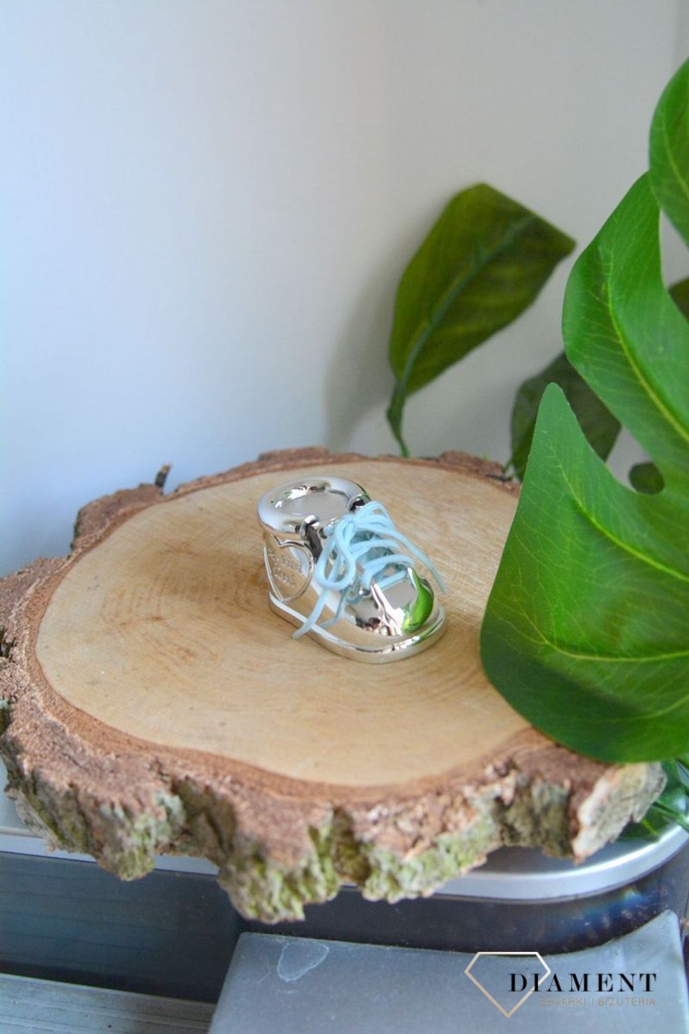 Zestaw bucików na ząbek i pukiel dla dziecka ZV7276261. Prezent na narodziny dziecka. Pudełko na pierwszy ząbek..jpg