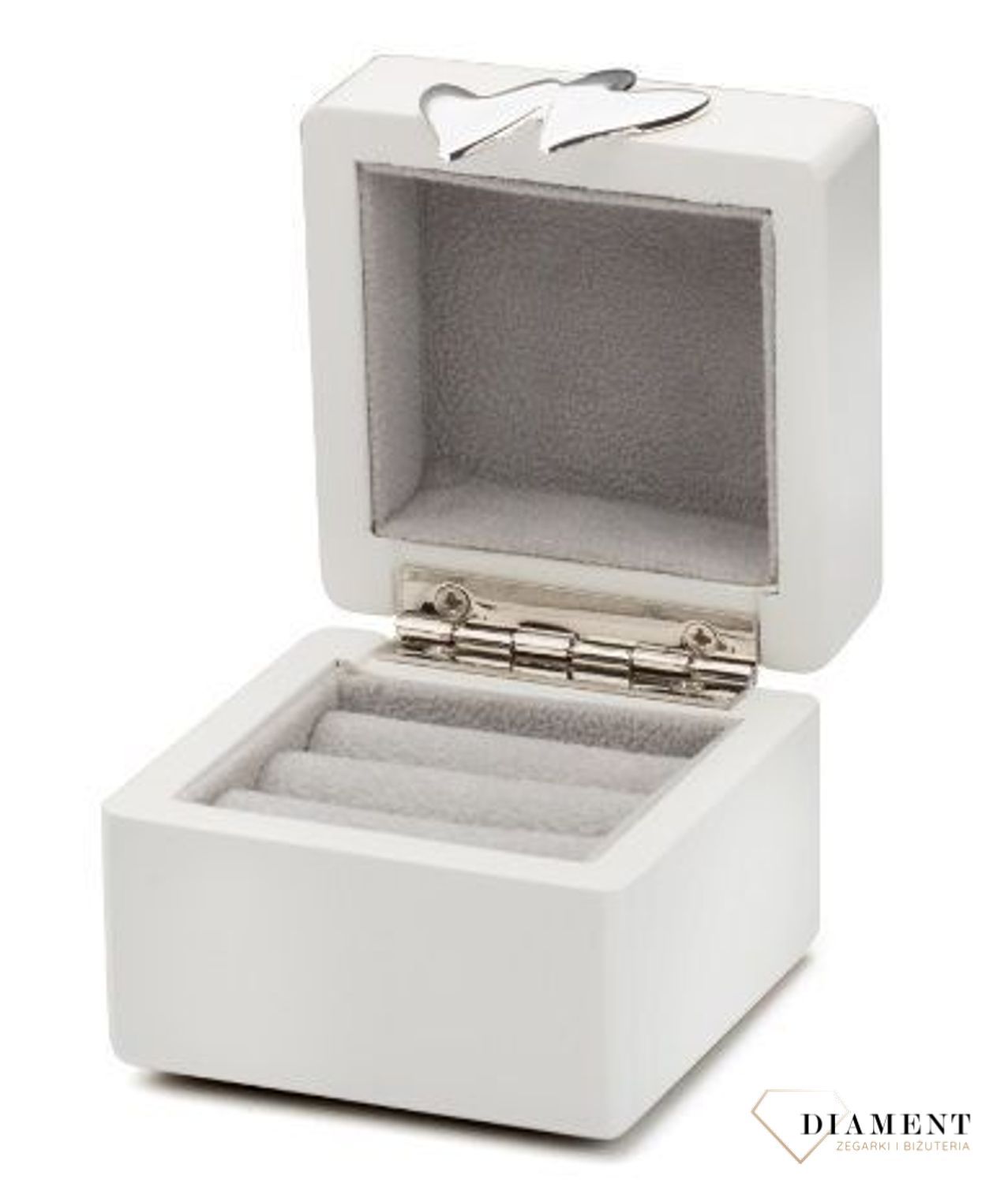 Puzderko wykonane z najwyższą starannością, detale w postaci serc wykonane z metalu pokrytego srebrem i lakierem zabezpieczającym. Idealny dodatek ślubny będzie również piękną pamiątką.1.jpg