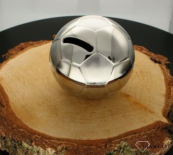 Posrebrzana skarbonka piłka dla dziecka ZVA6007260. Prezent na roczek. Wykonana z wysokiej jakości metalu pokrytego srebrem i lakierem zabezpieczającym (3).jpg
