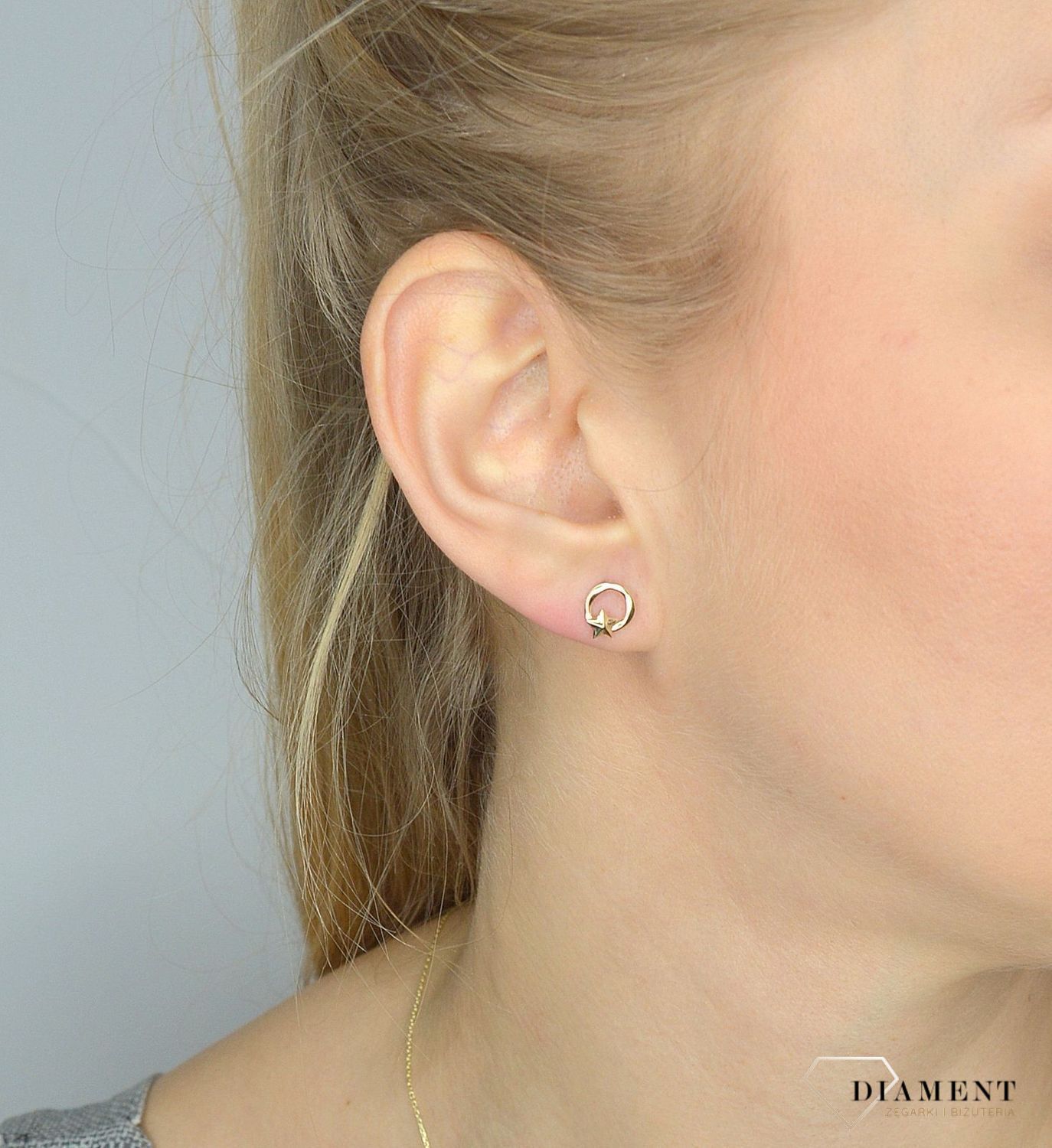 Złote kolczyki 333 kółko z gwiazdką ZW-X-000-N00-FA18052.jpg