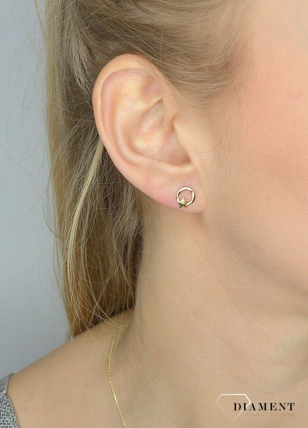Złote kolczyki 333 kółko z gwiazdką ZW-X-000-N00-FA18052.jpg