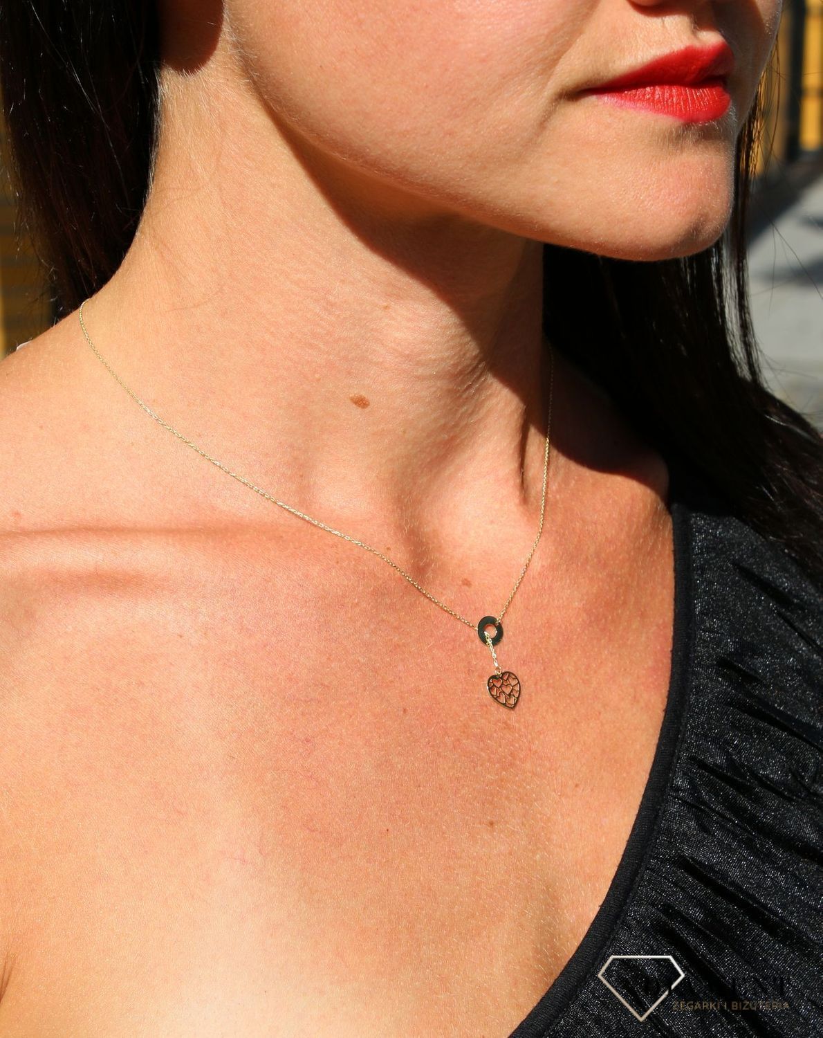 Złoty naszyjnik krawatka z ażurowym sercem ZW-X-000-N45-CA17534.jpg