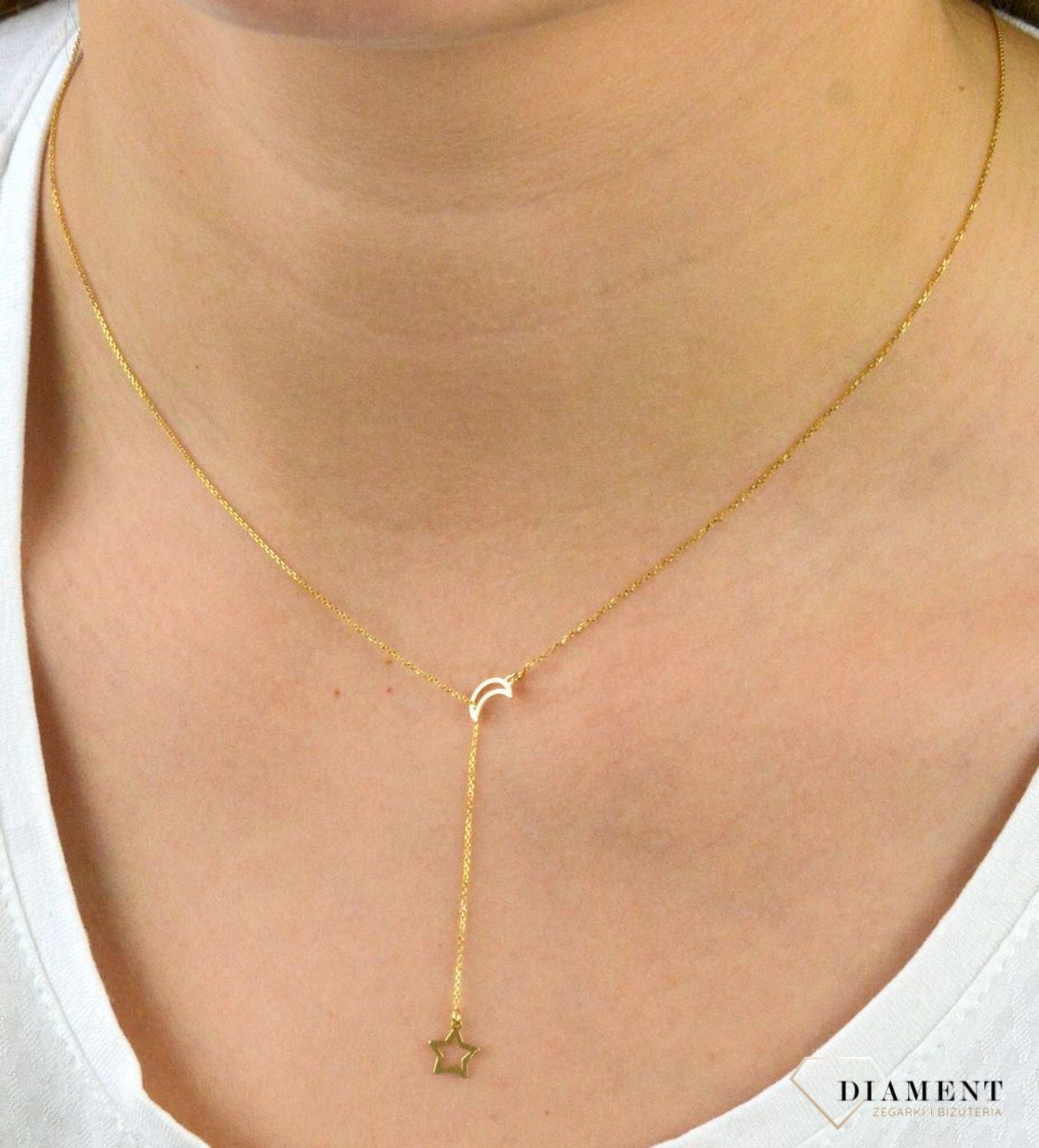 Złoty naszyjnik 333 celebrytka gwiazdka i księżyc ZW-X-000-N45-CA18153. Złoty naszyjnik celebrytka typu krawatka z elementem ozdobnym w postaci gwiazdki i księżyca. Wykonana ze 8-karatowego żółtego złota, próba 333. (2).jpg