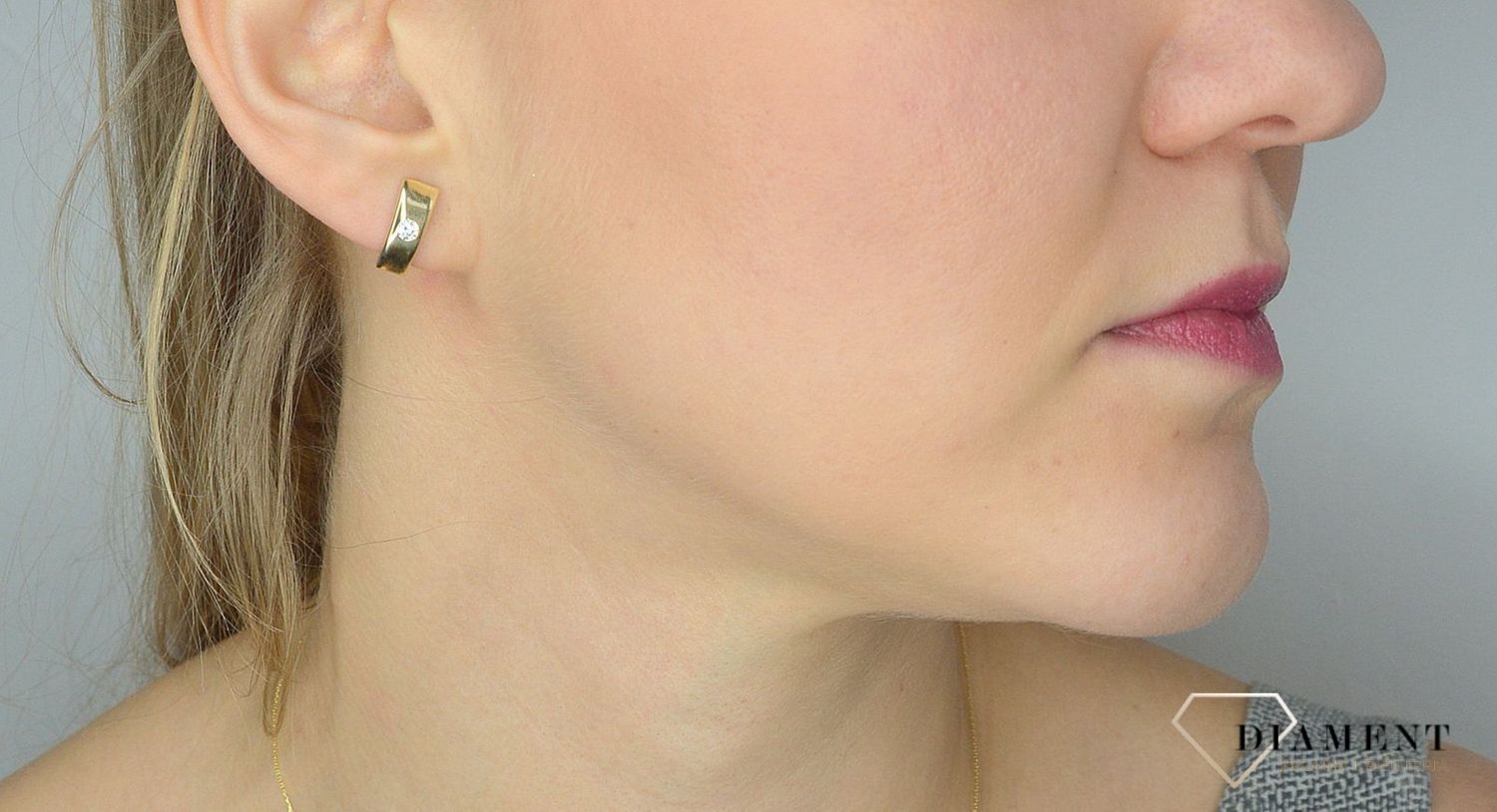 Złote kolczyki 333 blaszki z cyrkonią ZW-X-X07-N00-XHB8136.jpg