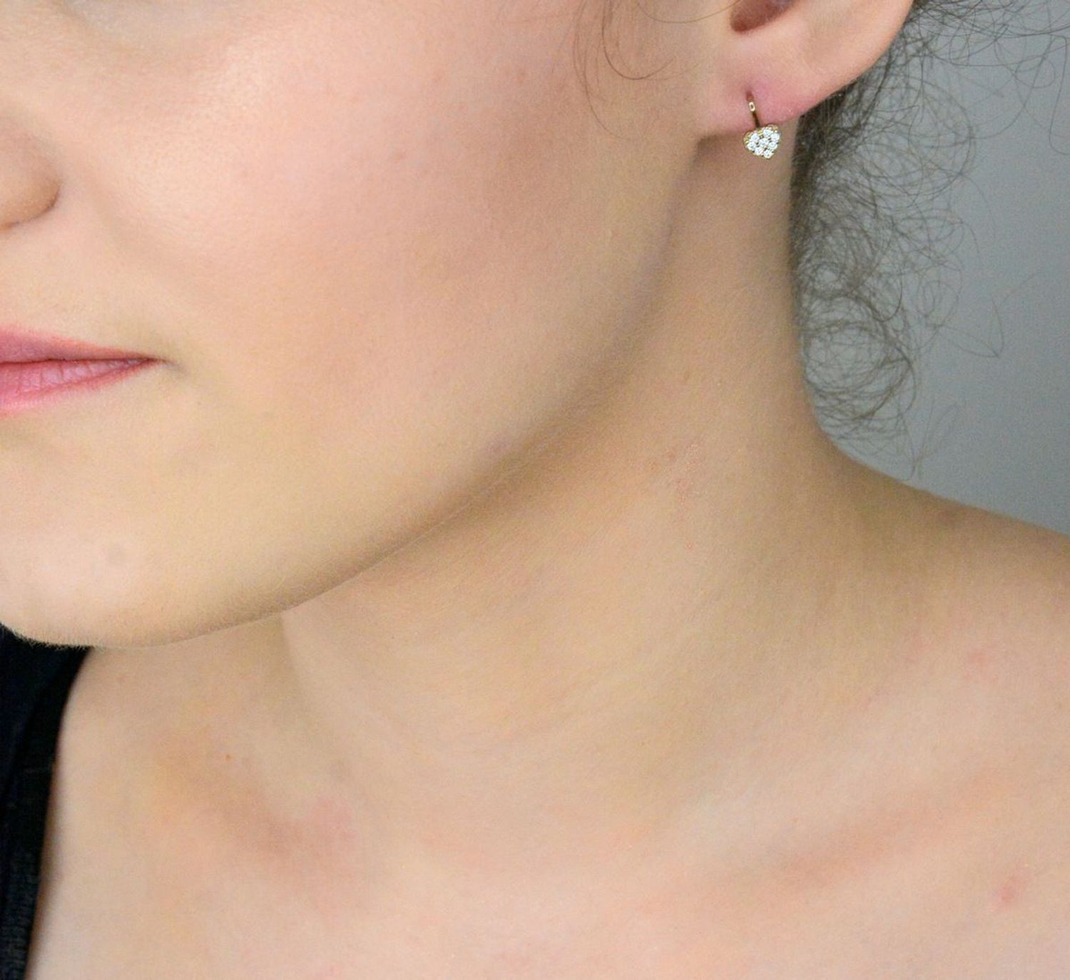 Kolczyki złote z cyrkoniami - Bambini.webp