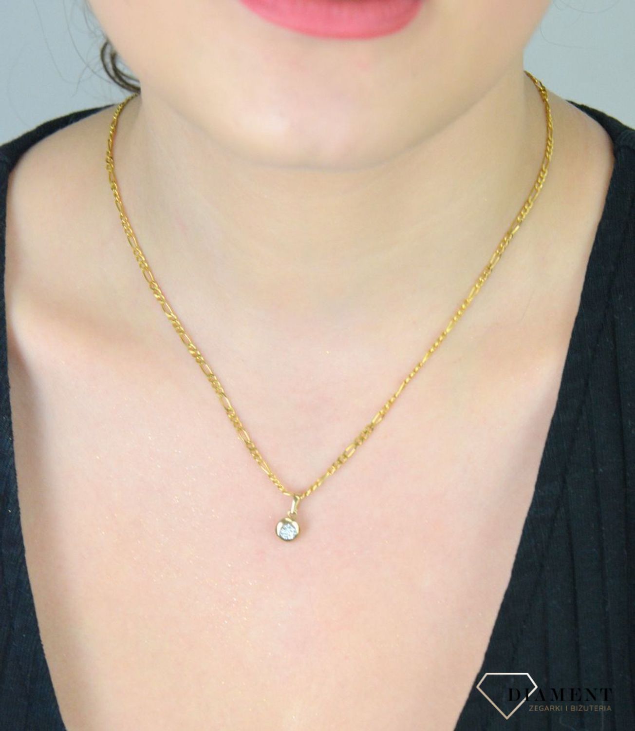 Zawieszka złota okrągła z cyrkoniami pr 333, ZW-X-X08-D00-LB10243.jpg