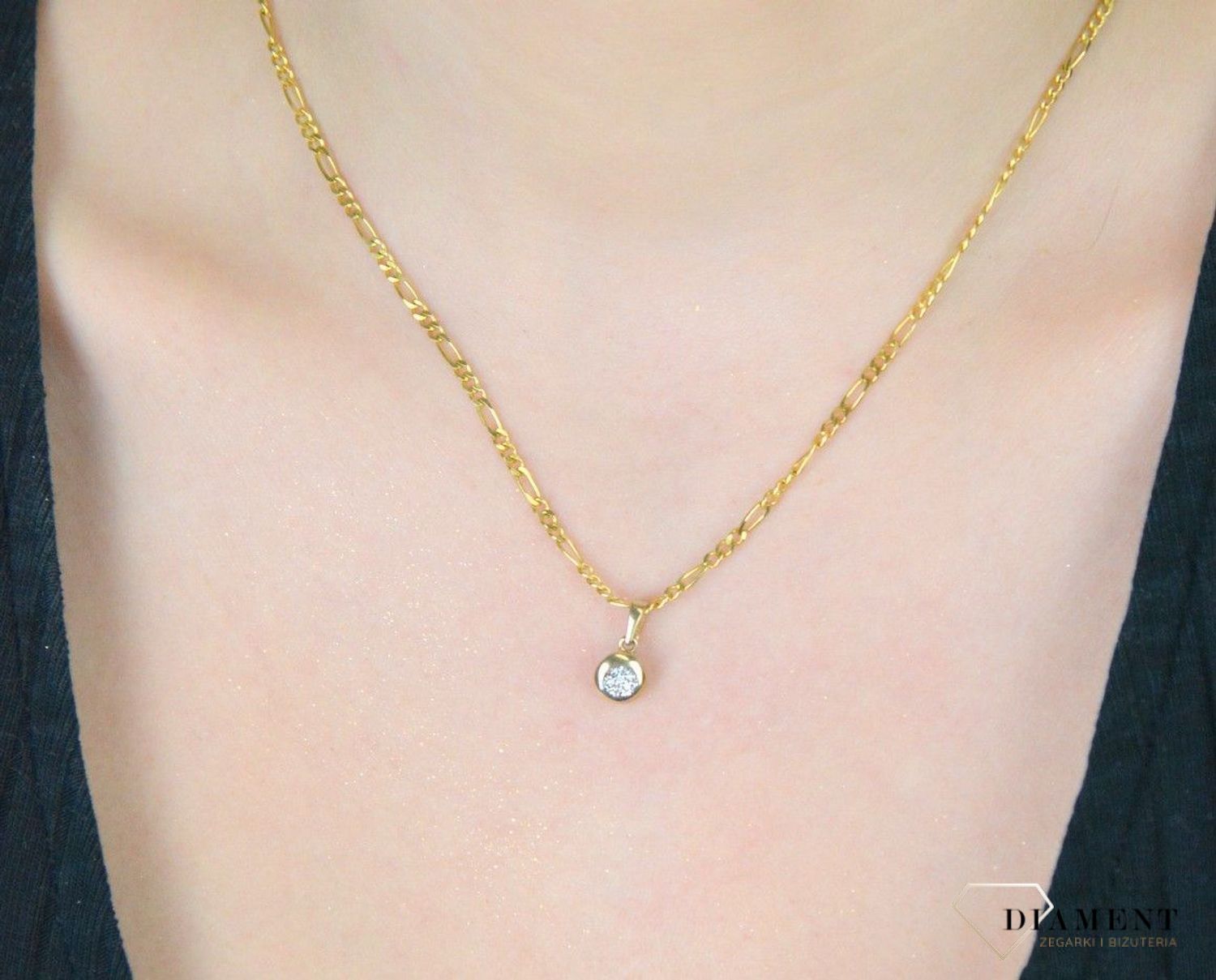 Zawieszka złota okrągła z cyrkoniami pr 333, ZW-X-X08-D00-LB10243.jpg