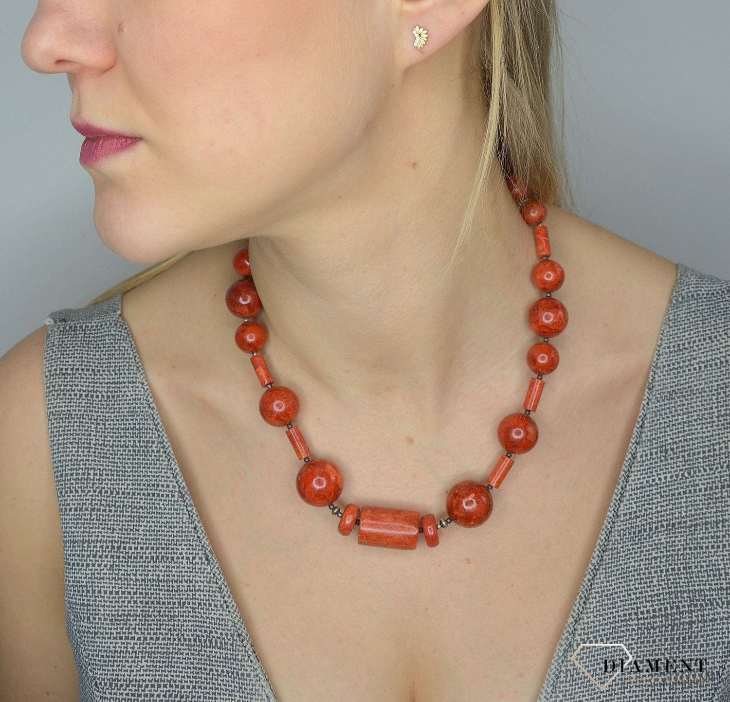 Złote kolczyki 333 cyrkonie z płatkami ZW-X-X08-N00-FB15993.jpg