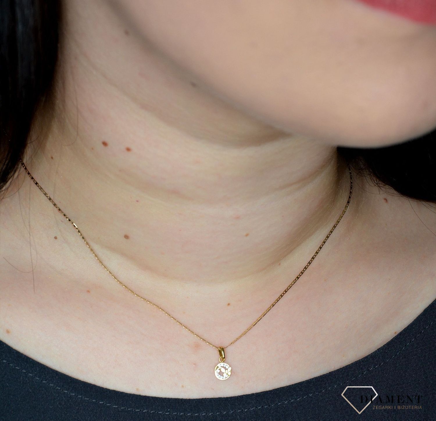 Złota zawieszka 333 kółeczko z motylkiem i cyrkonią ZW-X-X08-N00-LB14510.jpg