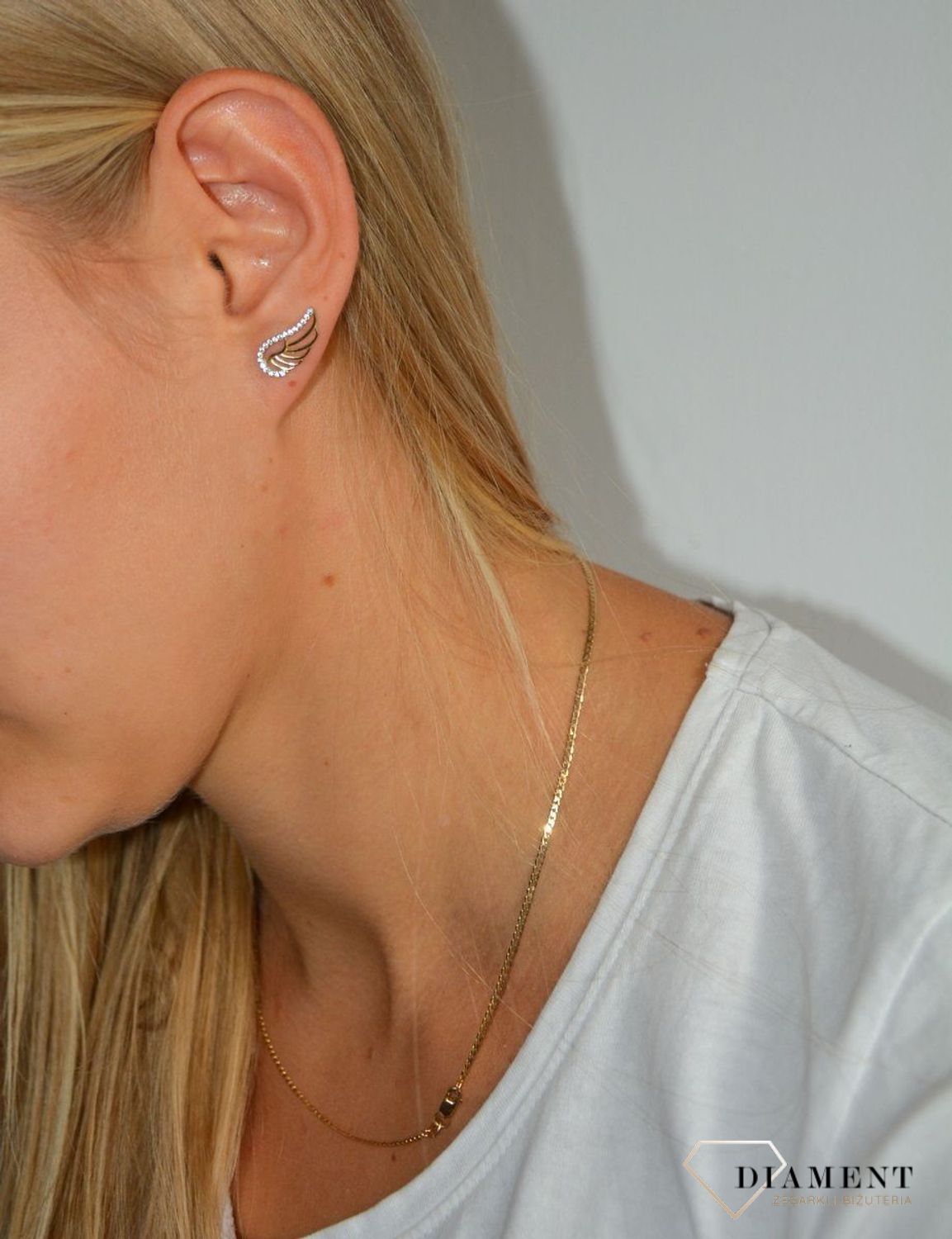 Złote kolczyki 333 skrzydełka z cyrkonią ZW-X-X09-D00-FB13241.jpg