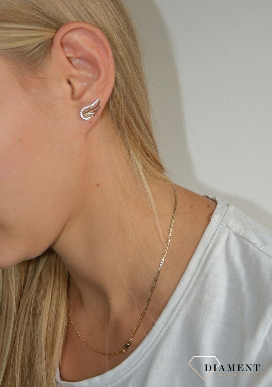 Złote kolczyki 333 skrzydełka z cyrkonią ZW-X-X09-D00-FB13241.jpg