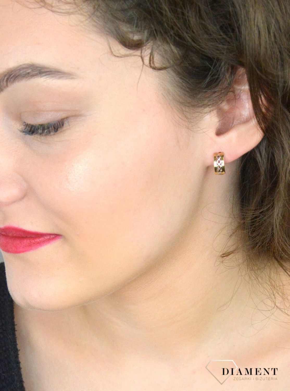 Złote kolczyki kółka ze znakiem nieskończoności próba 333, ZW-X-X09-D00-HA15321. Kolczyki koła ze znakiem nieskończoności w białym złocie. Złote kolczyki wykonane z wysokiej jakości żółtego 1.jpg