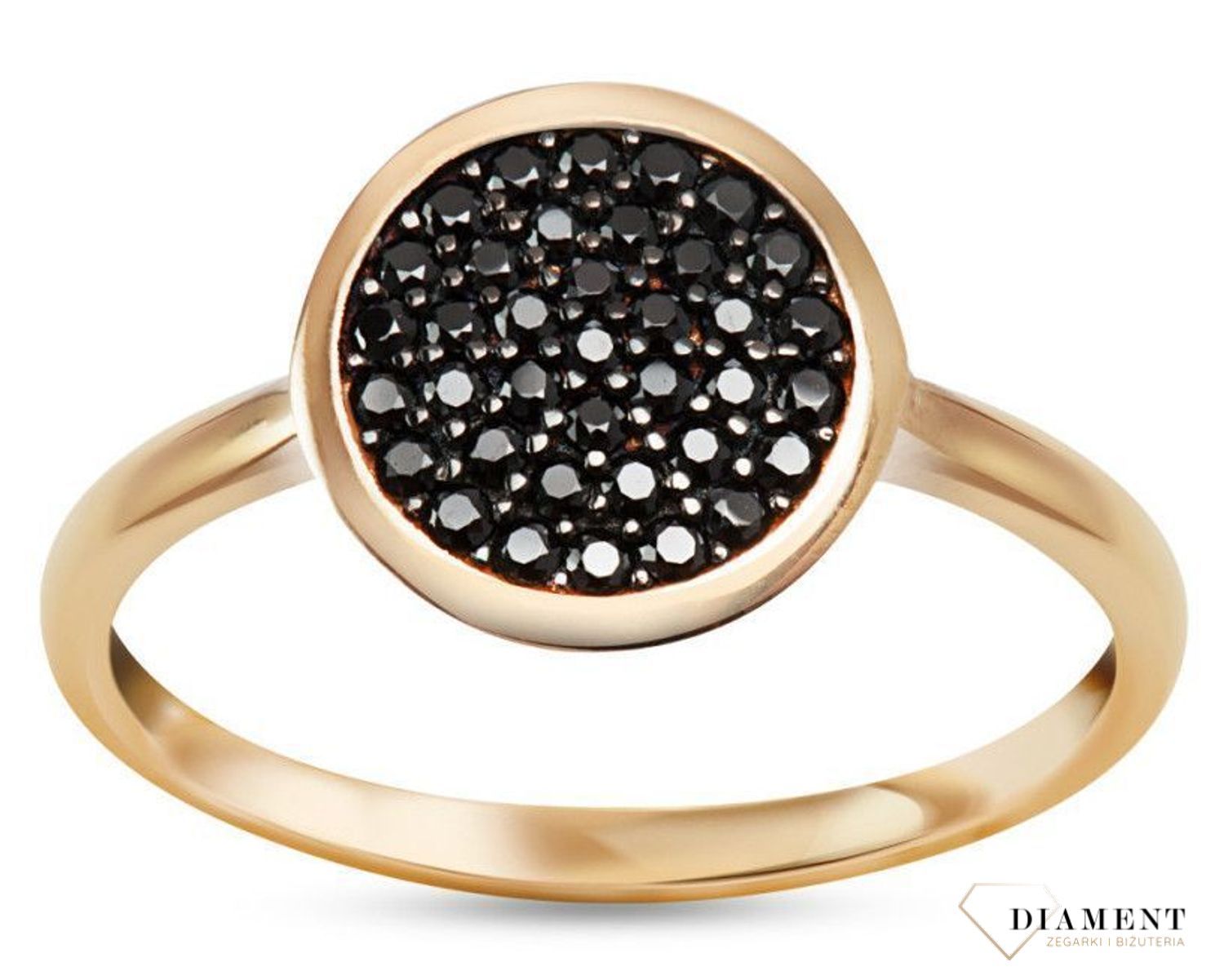 Złoty pierścionek damski 333 okrągłe oczko z czarnymi cyrkoniami rozmiar 17 ZW-X-X09-N00-EC14539. Złote pierścionki 333 idealne na prezent. Damski złoty pierścionek wykonany z żółtego 7 karatowego złota ozdobiony czarnymi cy.jpg
