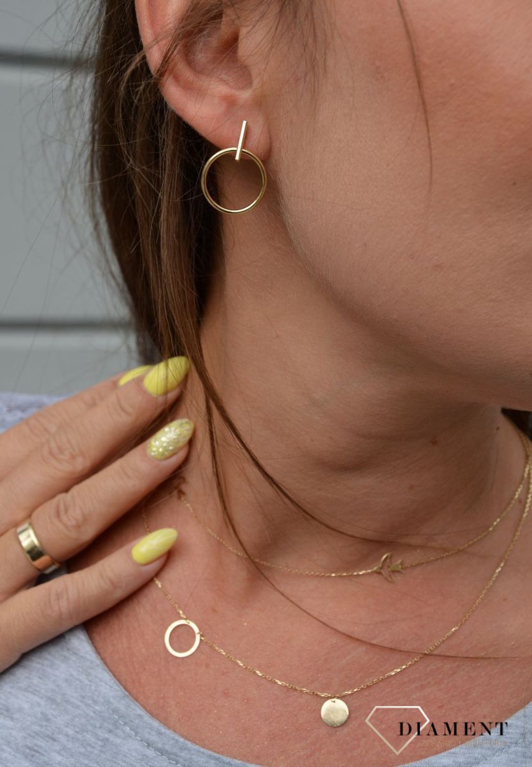 Złote kolczyki 333 kołka z blaszką prostokątną ZW-X-X09-N00-FA16020.jpg