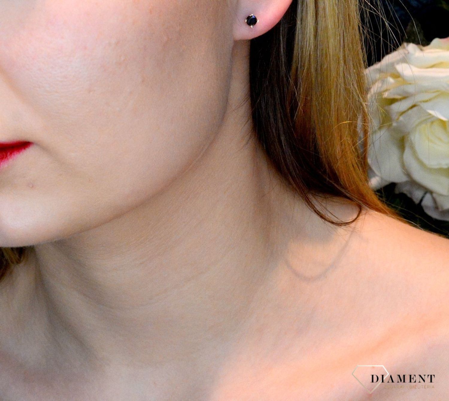 Złote kolczyki 333 wkrętki z czarną cyrkonią ZW-X-X09-N00-FC10218.  Cudowne, błyszczące kolczyki z czarną cyrkonią idealnie wykończone. Kolczyki z zapięciem na sztyft- bardzo wygodne i klasyczne zapięcie. Kolczyki można połącz.jpg