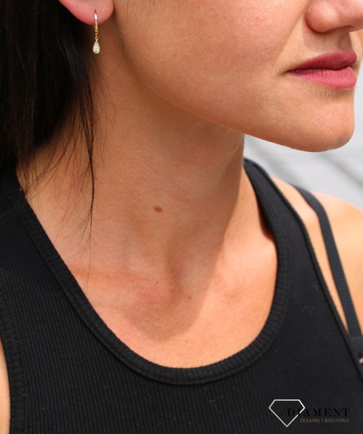 Złote kolczyki 333 wiszące łezki z cyrkonią ZW-X-X09-N00-GB18185.jpg