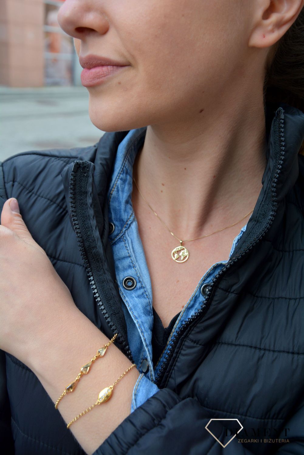 Złota zawieszka celebrytka mapa świata 3000141466342.jpg