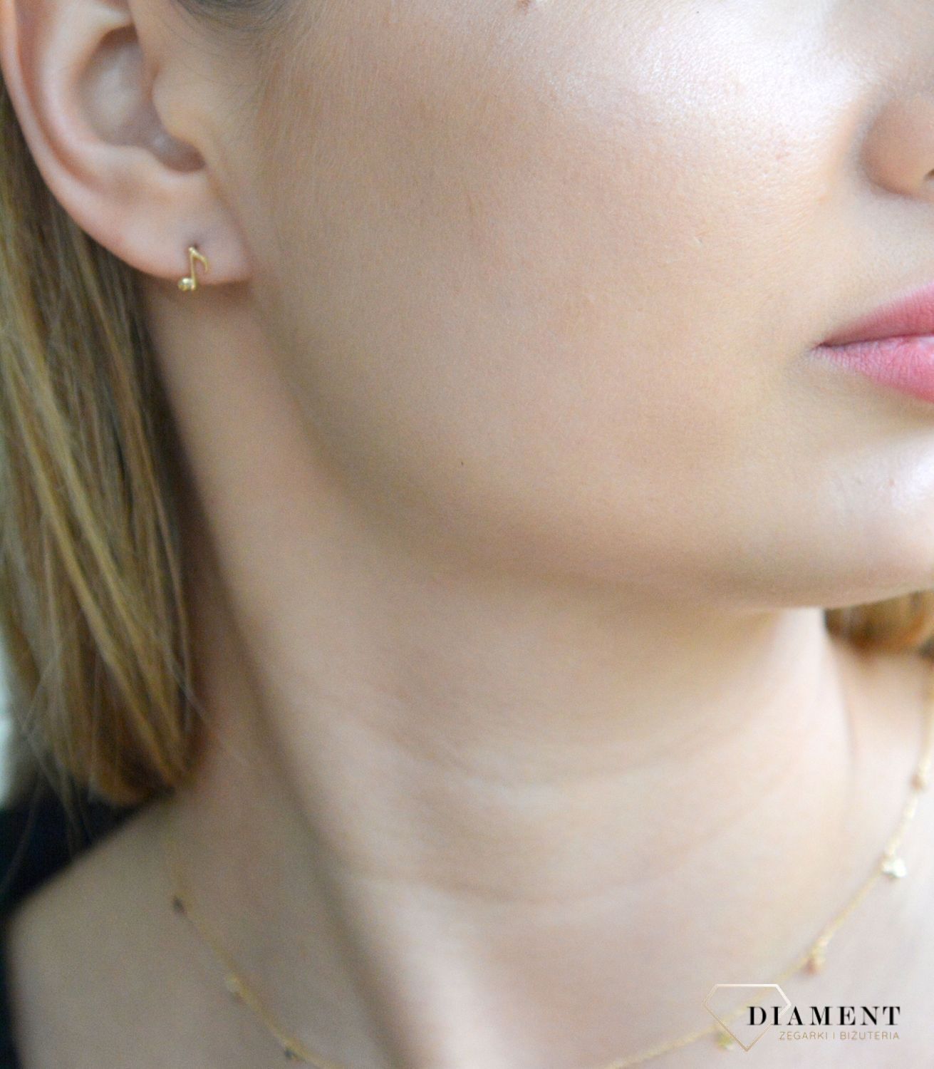 Złote kolczyki nutki 585 na sztyft ZW-Z-Z08-N00-FA14128. Złote kolczyki wykonane z najwyższej jakości złota. Kolczyki złote nutki. Kolczyki złote na sztyft. Kolczyki złote nutki na prezent..jpg