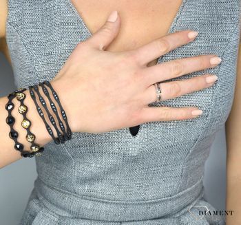 Pierścionek złoty DIAMENT białe złoto, diament. Pierścionek złoty DIAMENT wykonany z białego złota próby 585 z olśniewającym diamentem. Pierścionek z jednym brylantem wielkoś (4).JPG