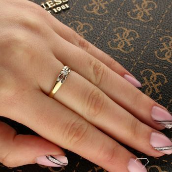 Złoty pierścionek Diament zaręczynowy, białe złoto i diamenty w-449.jpg